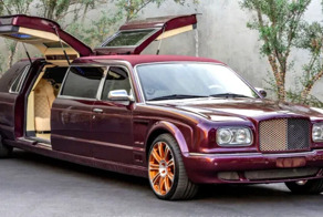 Первый и единственный в мире кастомный лимузин Bentley Arnage с дверями «крылья чайки»