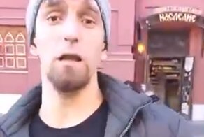 «Когда я в Москве, девочки одеваются скромнее, а пацаны становятся нормальными»: гость столицы рассказал, что он думает о наших гражданах