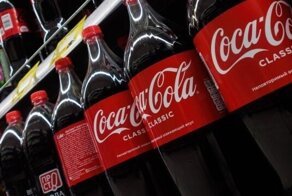 Coca-Cola Шрёдингера. На московских прилавках заметили оригинальные бутылки ушедшего бренда