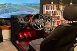 Польский фанат марки Alfa Romeo построил симулятор вождения с использованием запчастей от настоящего автомобиля