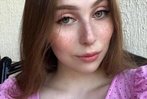 Только богатые и с зубами: о предпочтениях молоденьких девушек
