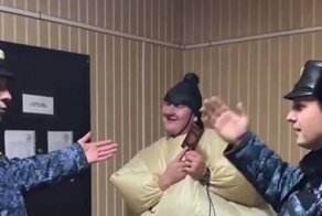 "Настоящий экшен!": канские приставы сняли ролик, где ловят сумоиста