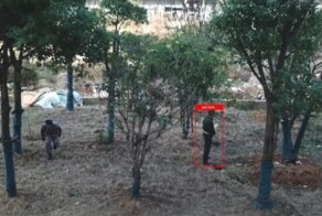 Китайские аспиранты сделали плащ-невидимку