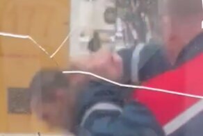 Столичные коммунальщики избили водителя «Мерседеса»