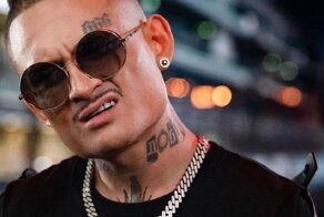 В московских школах появились «стоп-листы» с артистами, чьи песни нельзя включать на новогодних дискотеках