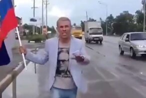 "Мне крайне неприятно": актёра Панина снова вынудили оправдываться за видео в поддержку Крыма