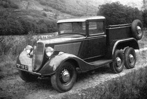 Легковые трехосные экспериментальные автомобили ГАЗ