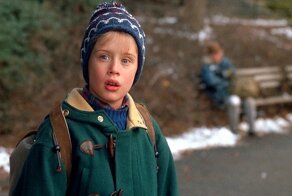 Нейросеть представила, как выглядела комедия "Один дома-2", если бы её снимали в России