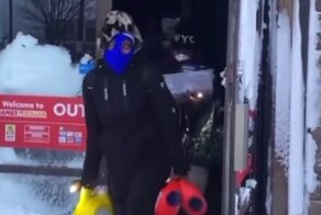 В американском Буффало местные жители начали массово грабить магазины