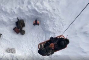 В Приморье из-за снегопадов люди оказались замурованы в своих домах