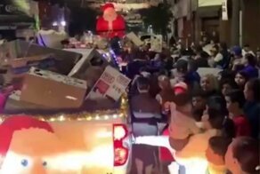 Мексиканские наркокартели раздали подарки жителям города в нескольких кварталах от полицейского участка