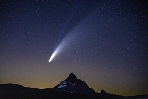 К Земле летит «Рождественская» комета, которую невооруженным глазом наблюдали неандертальцы, а теперь сможем и мы