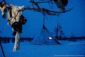 Как оленеводы ночью в метель и мороз строят чум в глухой тундре