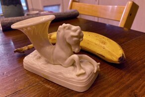 Необычные вещи, найденные на барахолках и в секонд-хендах