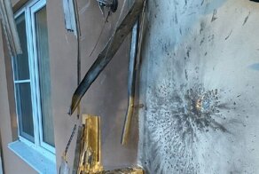 В Питере в новогоднюю ночь в окно влетела петарда и разнесла половину квартиры