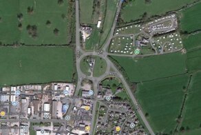 Семья из Уэльса 40 лет прожила в центре перекрестка