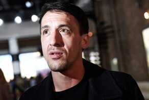 «Вчера рассказывал о готовности жертвовать всем ради больных детишек, а сегодня готов палить в их отцов»: актера Смольянинова жёстко раскритиковали за его антироссийскую позицию