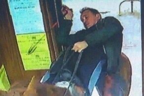 Пятый всадник апокалипсиса: житель Таганрога заехал в алкомаркет на коне