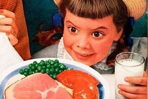 Странноватая винтажная реклама с участием малышей, которая в 50-х казалась обычной, а сейчас выглядит пугающей
