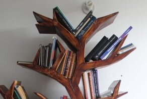 20 идей хранения книг, которыми поделились в сети
