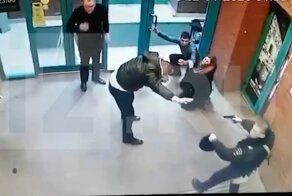 Полицейскому пришлось стрелять в воздух, чтобы утихомирить дебоширов в столичном ресторане