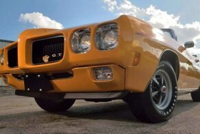 Невероятно редкий и потрясающий кабриолет Pontiac GTO Judge 1970 года продан за 1,1 млн долларов