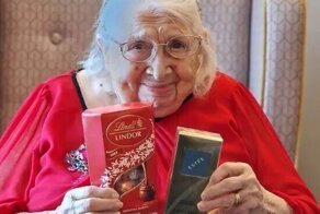 100-летняя женщина раскрыла свой секрет долголетия: не разговаривать с незнакомцами