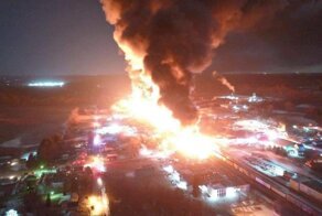 В США более 50 вагонов с ядовитыми веществами сошли с рельс