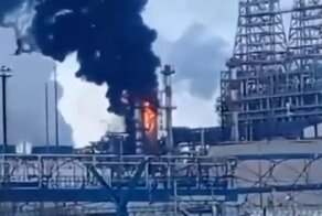 В Нижегородской области загорелся нефтеперерабатывающий завод