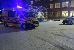 В Петропавловске девятиклассник напал на школьников с топором и ножом прямо в школе