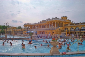 Венгерские термальные бассейны (12 фото)