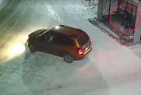 В Сургуте водитель такси оставила пьяного пассажира на улице в 20-градусный мороз
