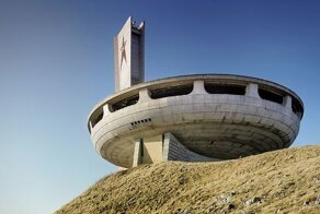 Бузлуджа - заброшенный мемориал в Болгарии