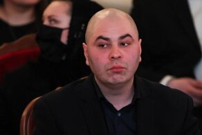 Сын Жириновского устроил дебош в ресторане и подрался с полицейским