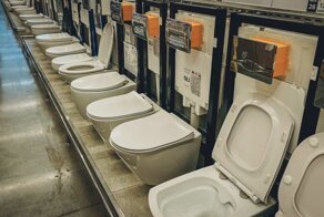Под санкции ЕС попали унитазы, сливные бачки и биде