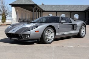 Этот Ford GT 2006 года без пробега продан за безумную сумму