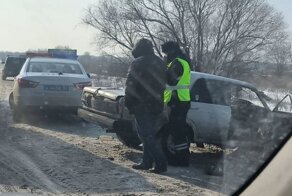 Авария дня. Прокатил подружку с ветерком