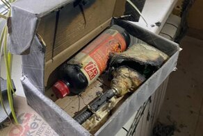 В Новой Москве у девушки в руках взорвалась подарочная коробка