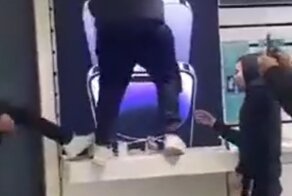 Налёт грабителей на магазин с техникой Apple