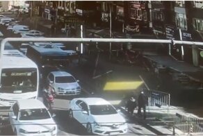 Момент обрушения семиэтажного дома в Турции попал на видео
