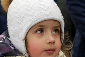 Девочки, девушки, женщины, такие разные, немного вредные, но прекрасные! К женскому празднику