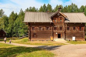 Почему на Русском Севере строили такие огромные дома?