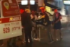 Нападение со стрельбой в Тель-Авиве попало на видео