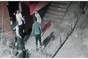 Массовая драка возле бара в Улaн-Удэ