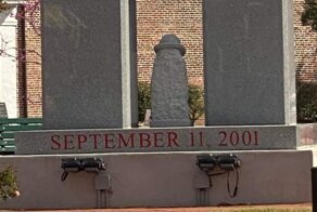 Талантливый скульптор — на вес золота: В США установили мемориал в память о трагедии 11 сентября 2001 года