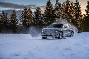 Красивые фото электромобиля Audi Q6 e-tron с испытательного полигона