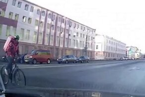 Не спешился на пешеходном переходе и устроил ДТП