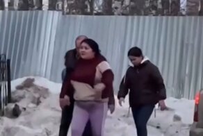 Женская драка с неожиданным финалом