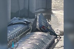 В США затонула многотонная баржа, перевозившая токсичный метанол