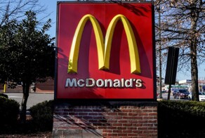 McDonald's временно закрывает свои офисы в США для сокращения персонала